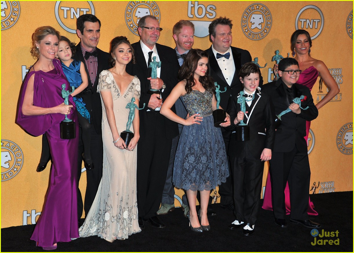 Rico Rodriguez & Nolan Gould Meet Brad Pitt!
