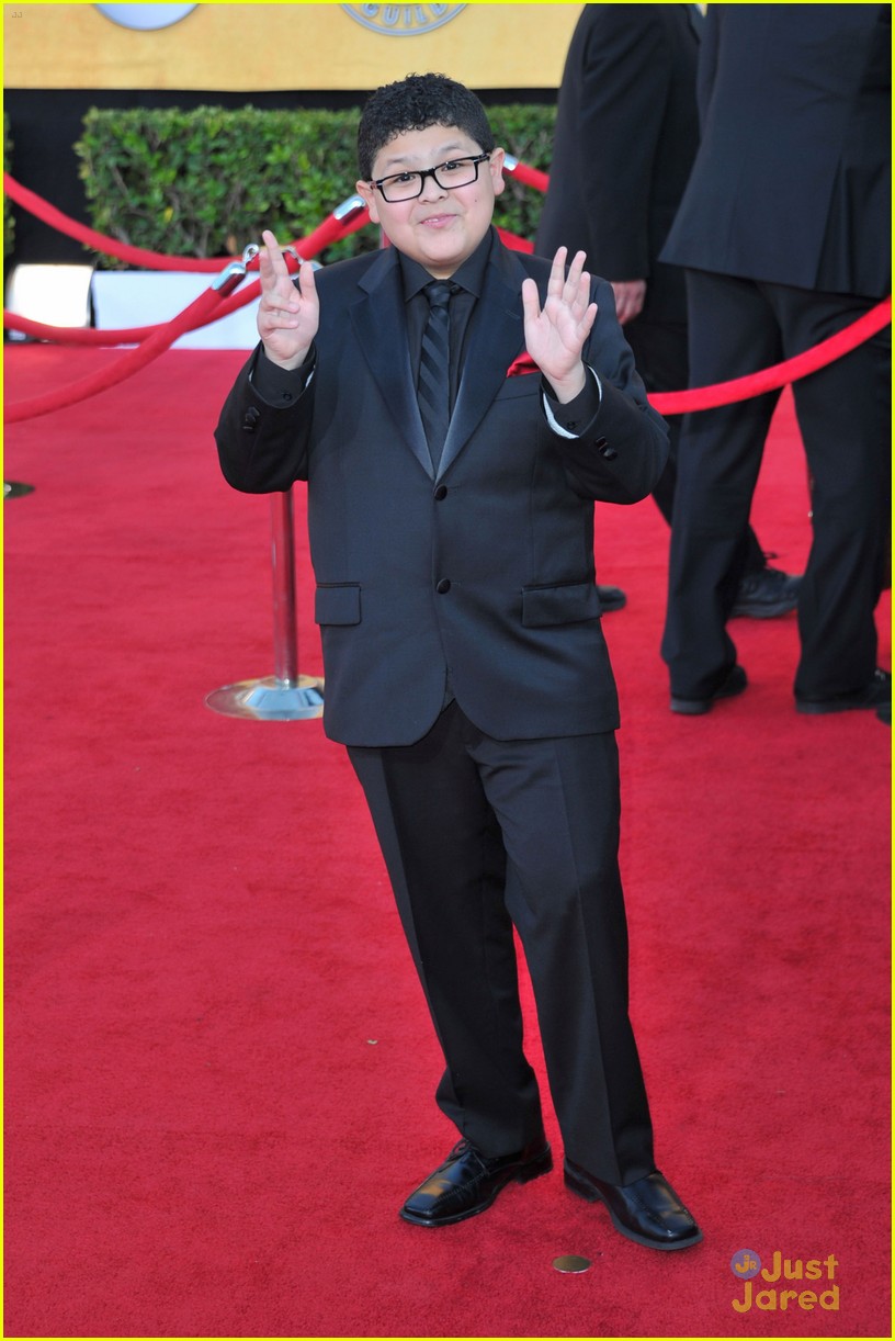 Rico Rodriguez & Nolan Gould Meet Brad Pitt!