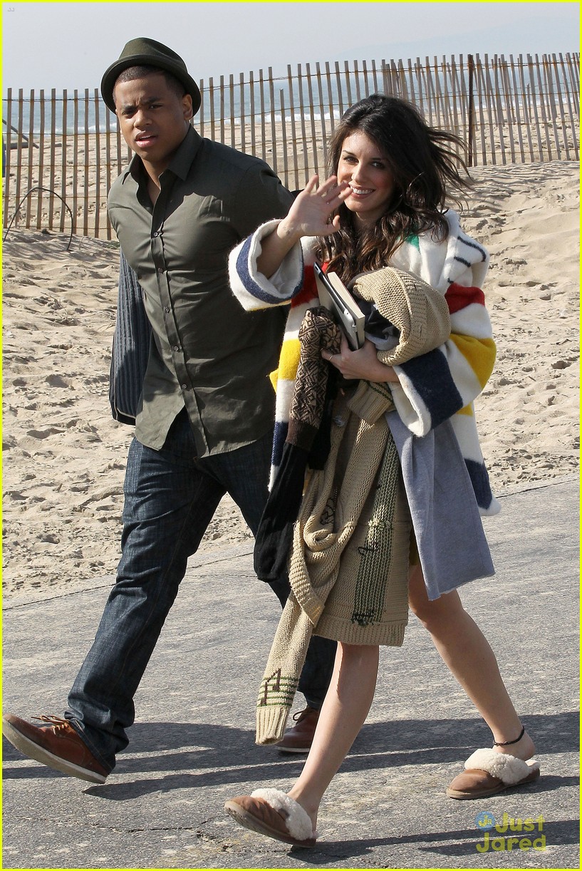 Shenae Grimes: Go See 'Red Tails'!