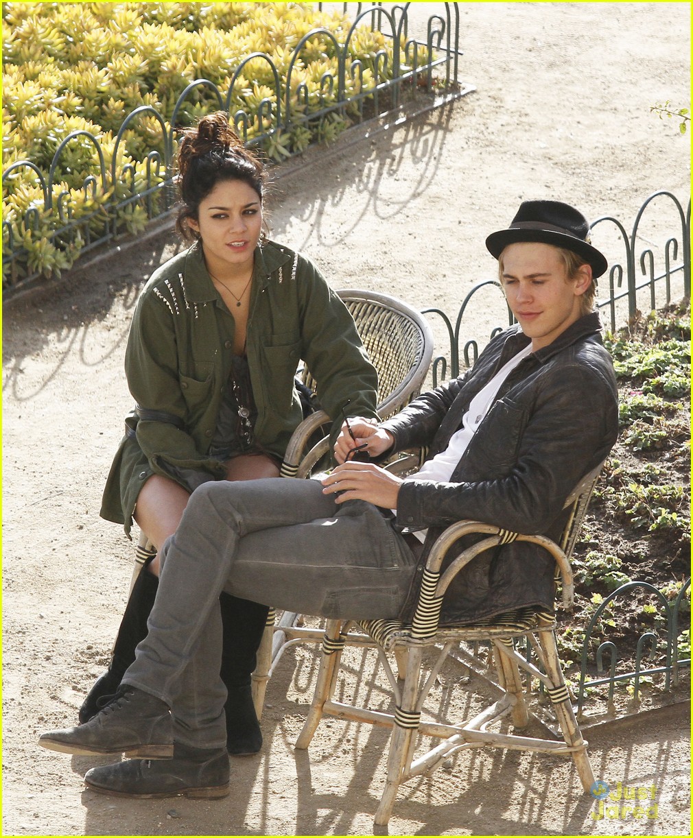 Vanessa Hudgens: People's Choice Awards 2012