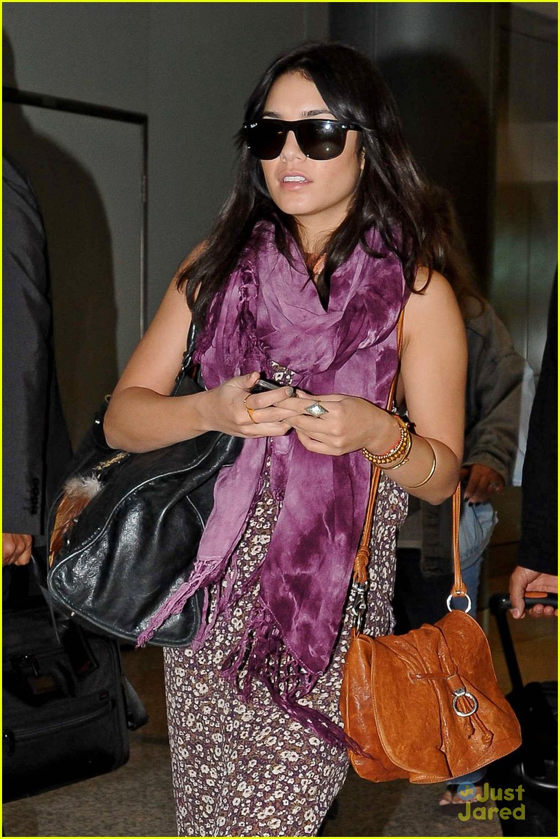 Vanessa Hudgens: Silver Fringe in Sydney!