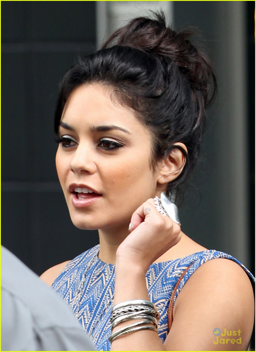 Vanessa Hudgens & Josh Hutcherson: 2Day FM Two