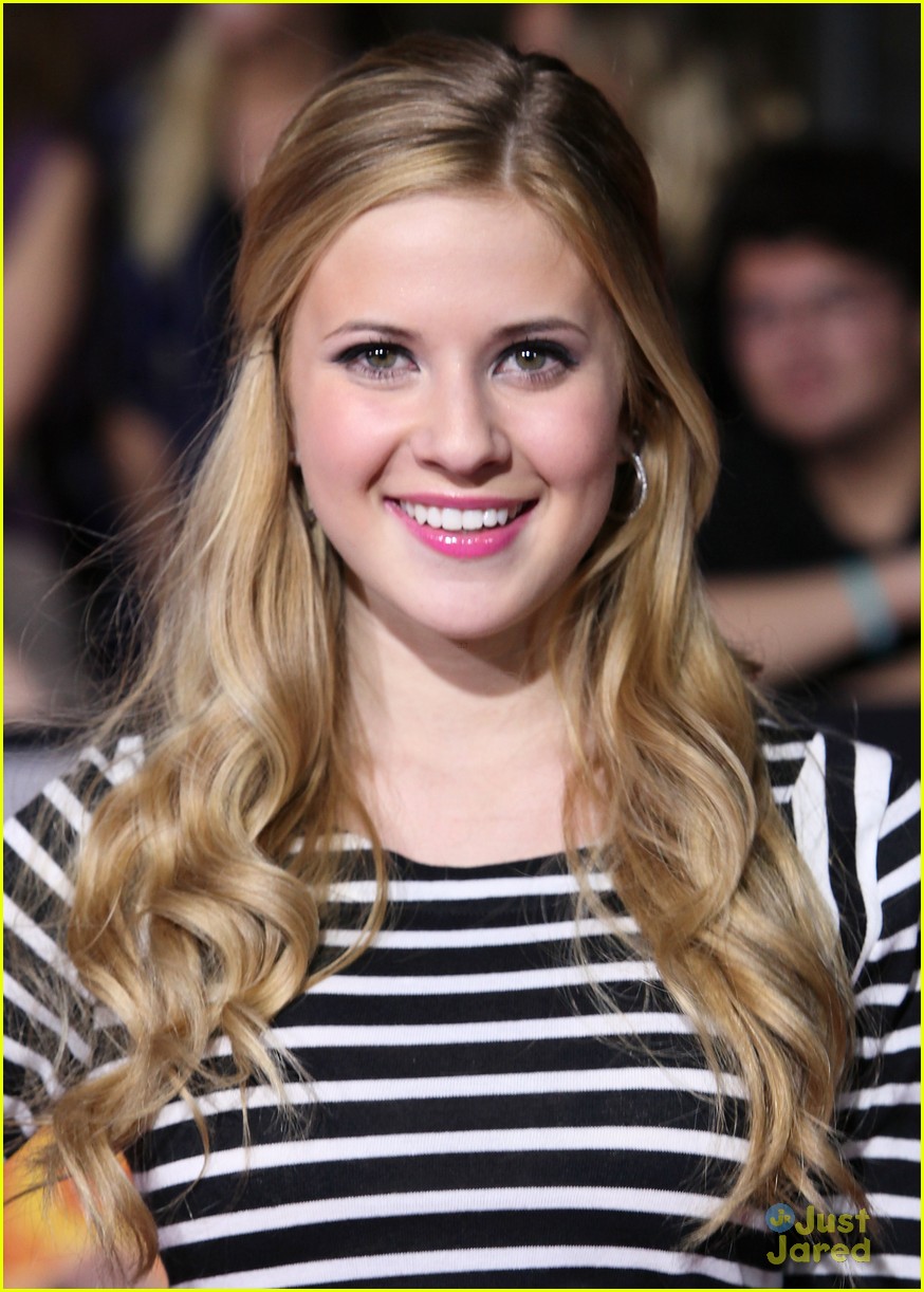 Caroline Sunshine: 'John Carter' Premiere with Roshon Fegan!