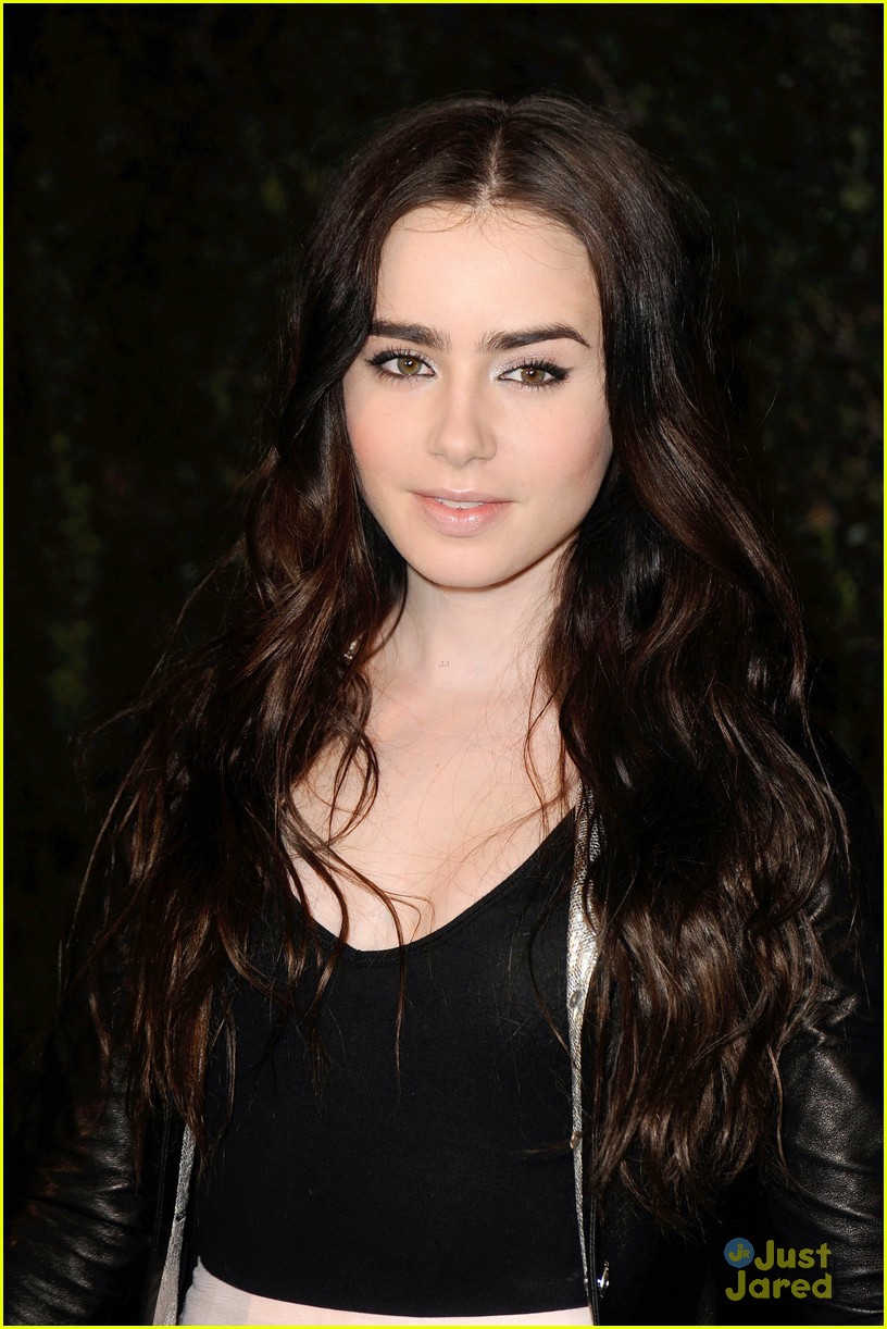 Lily Collins: Vanity Fair Oscar Party!