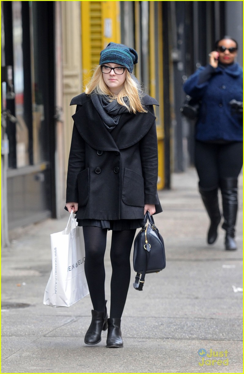 Dakota Fanning: Dean & Deluca Darling