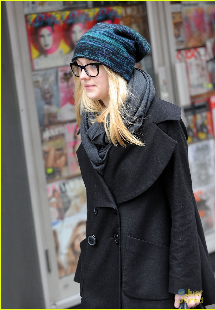 Dakota Fanning: Dean & Deluca Darling