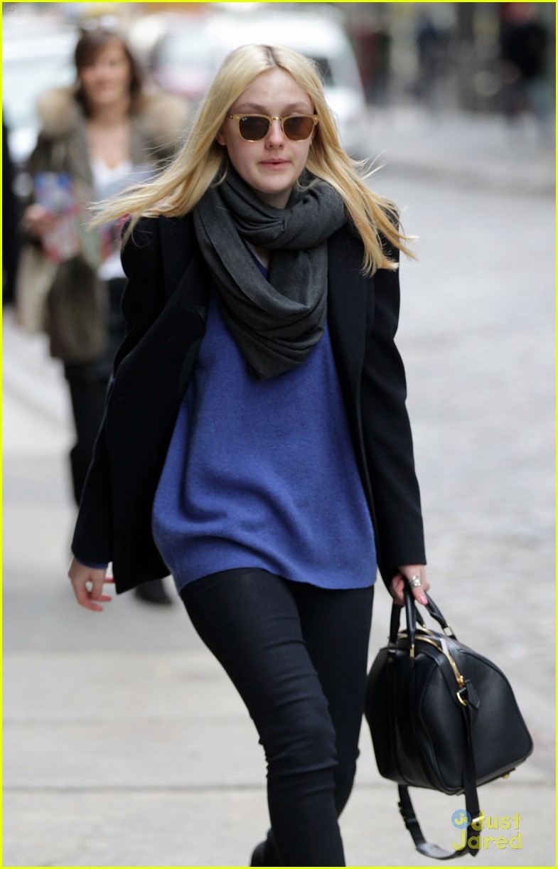 Dakota Fanning Strolls in Soho