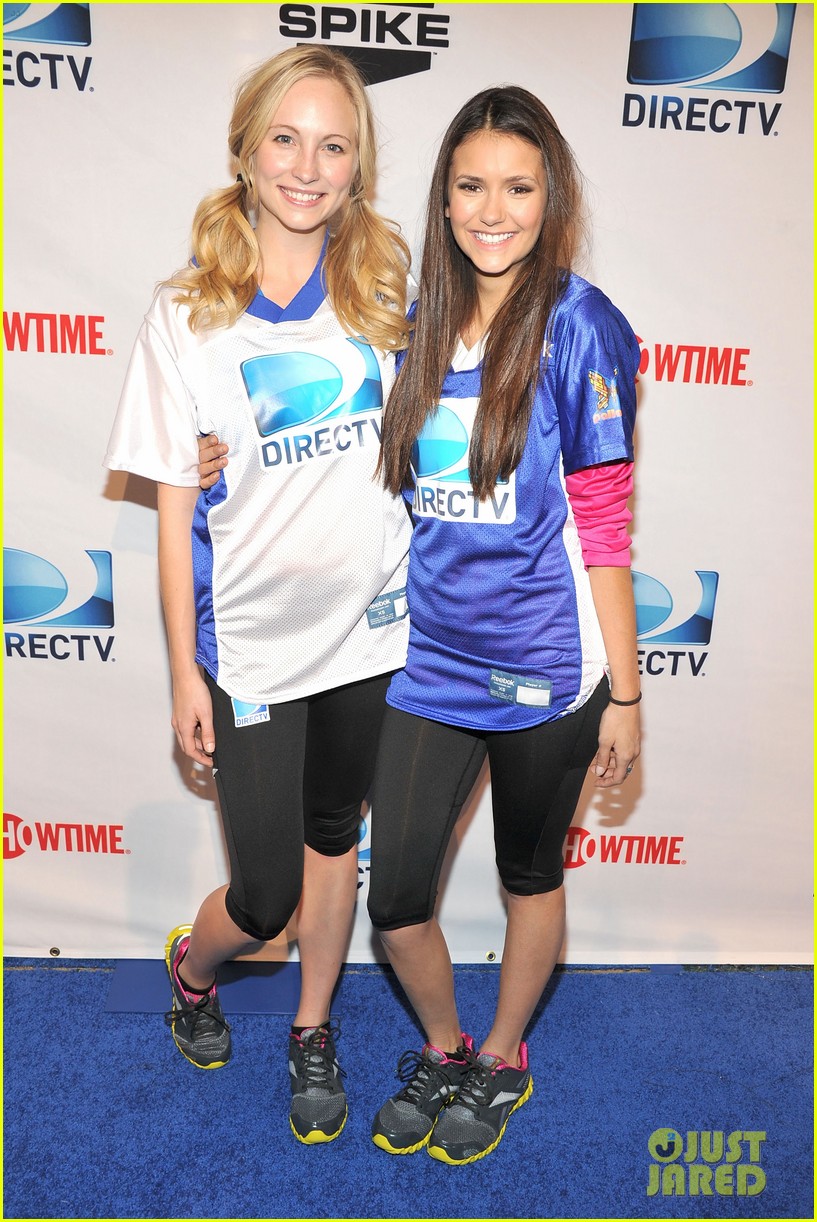 Nina Dobrev & Candice Accola: Celebrity Beach Bowl!