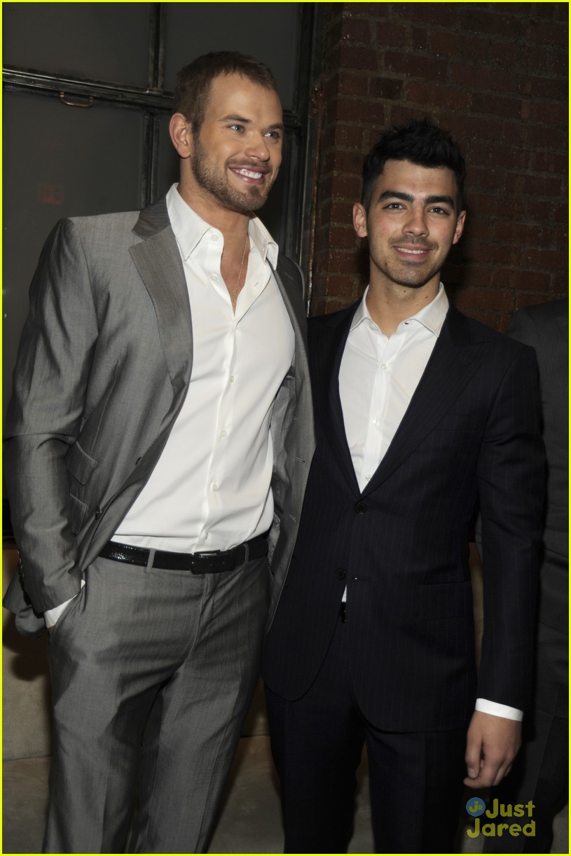 Joe Jonas: Front Row at Simon Spurr!