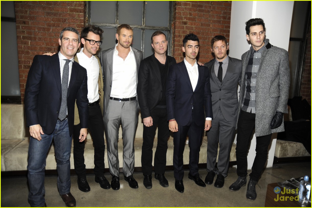 Joe Jonas: Front Row at Simon Spurr!