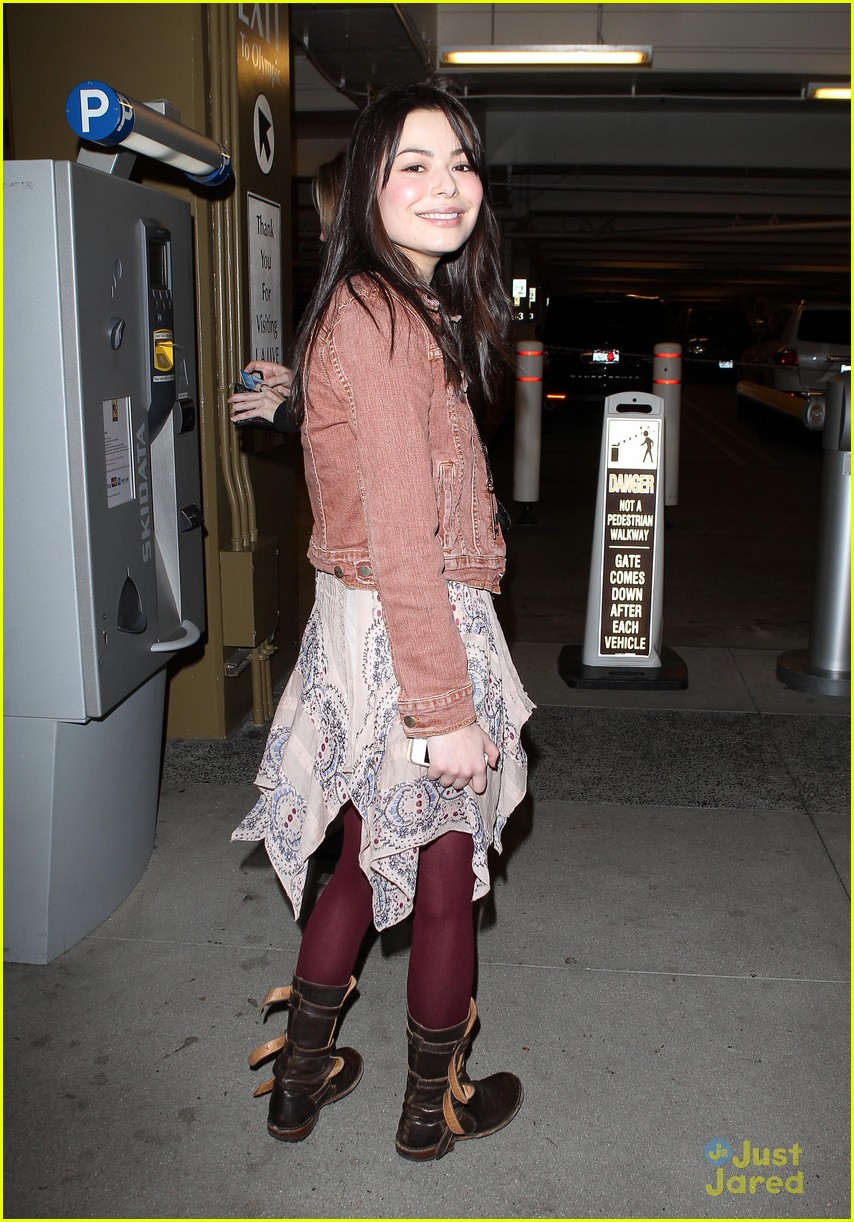Miranda Cosgrove: Van Halen Hottie