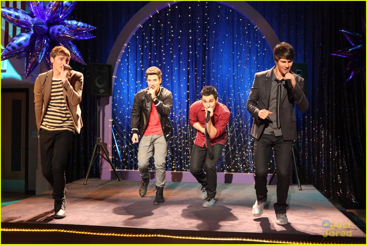 Big Time Rush Learns 'How To Rock'