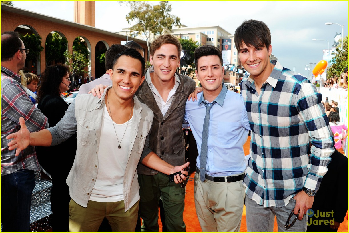 Big Time Rush WINS Fave Music Group - Kids Choice Awards 212