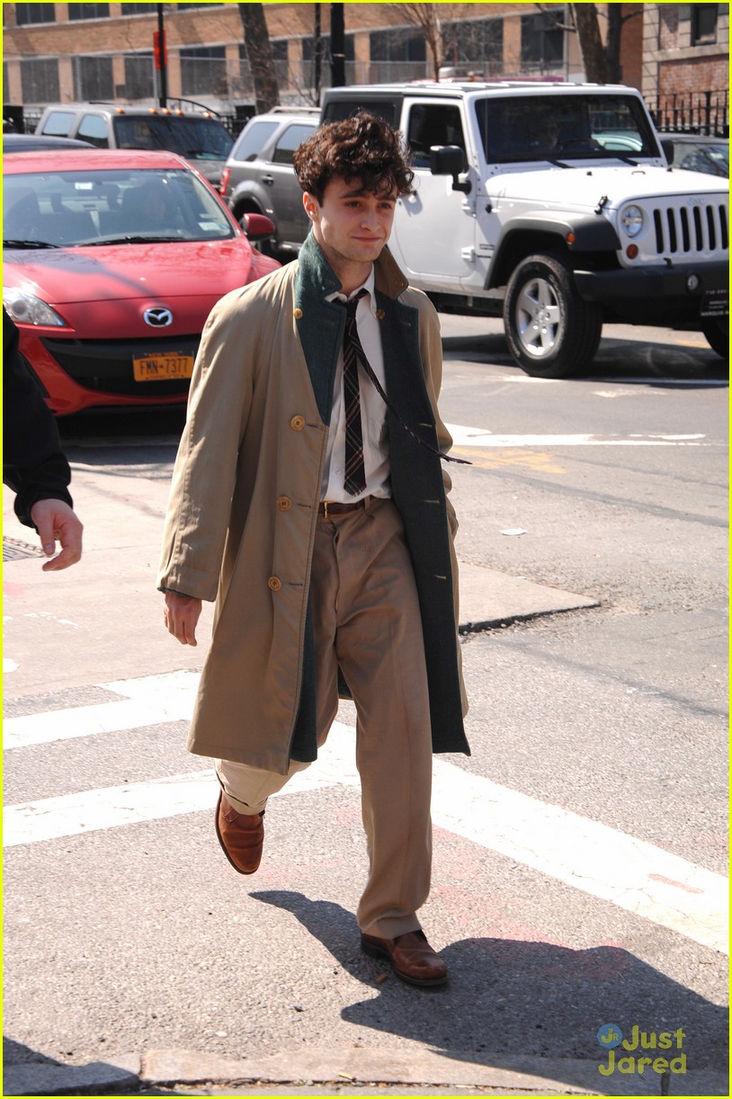 Elizabeth Olsen: 'Kill Your Darlings' Set with Daniel Radcliffe
