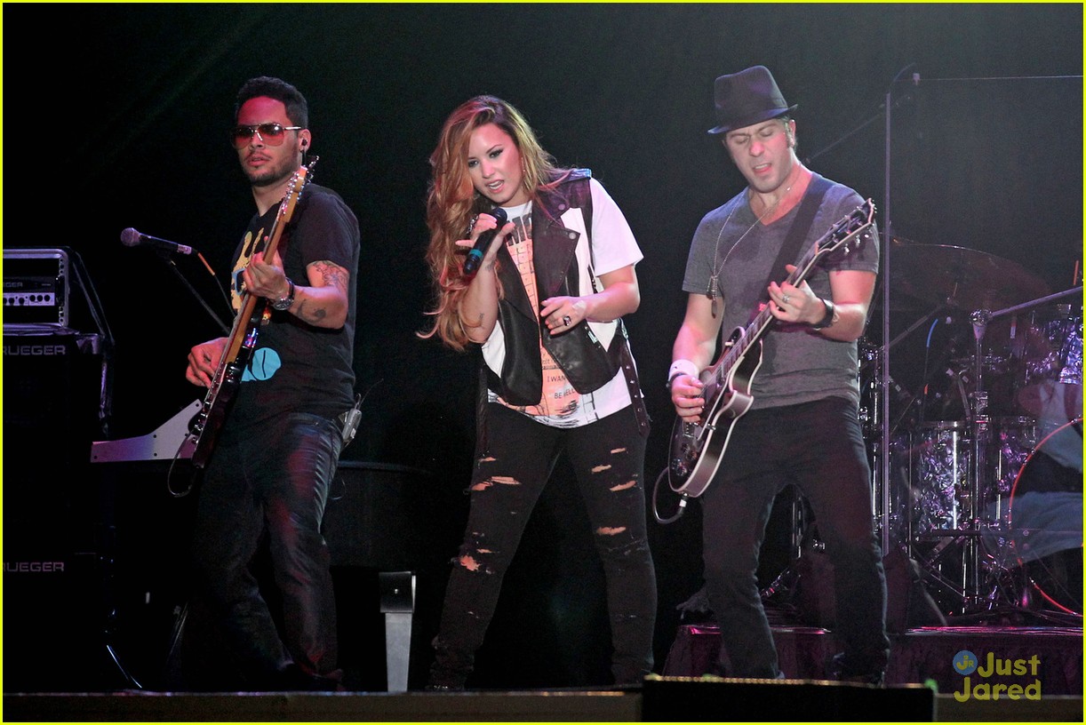 Demi Lovato: Strawberry Festival Sweetie