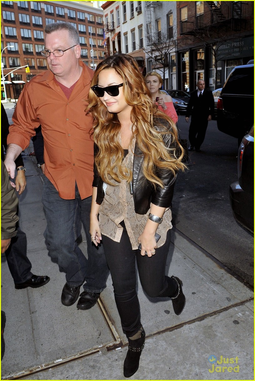 Demi Lovato: Sirius XM Radio Stop