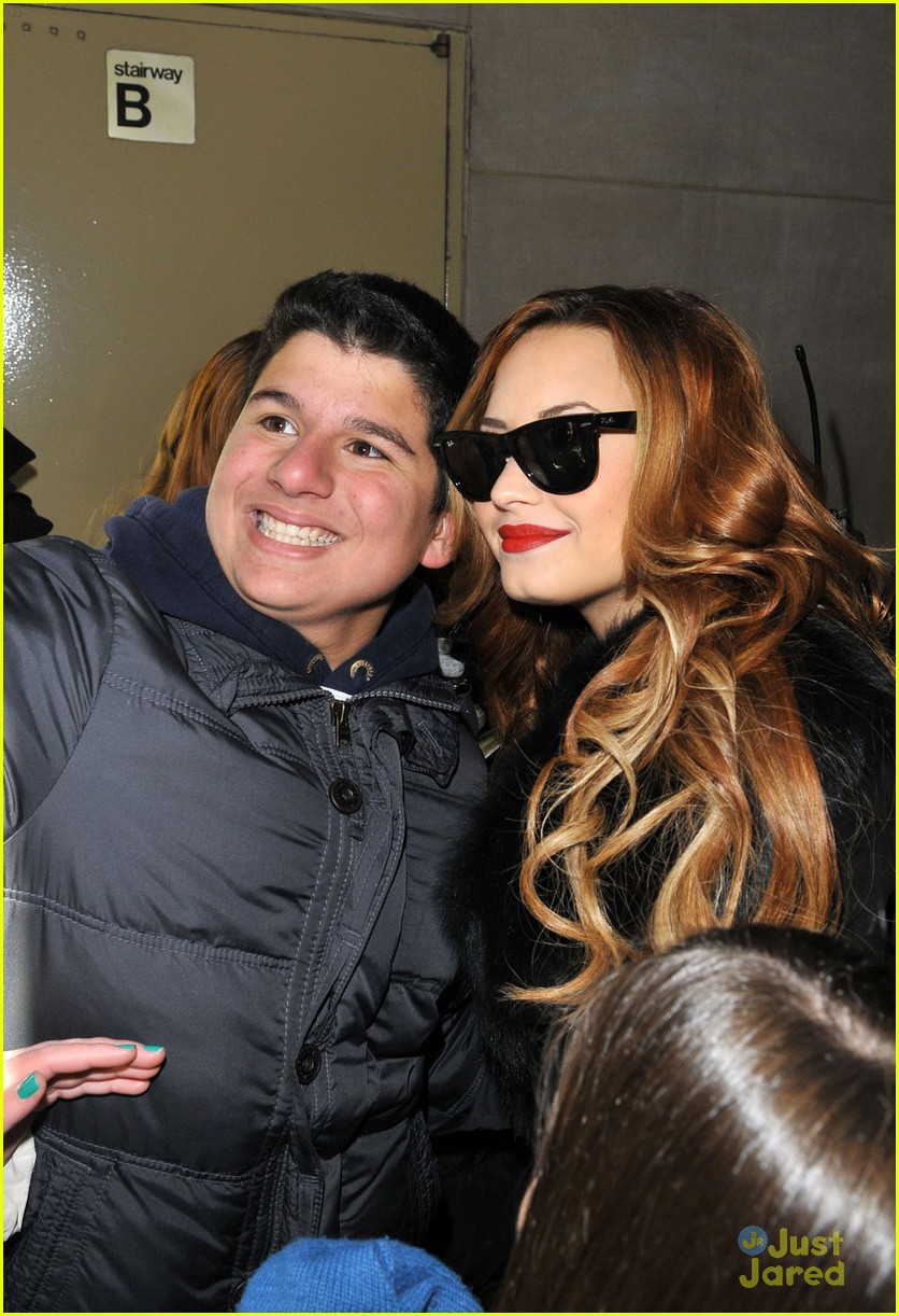 Demi Lovato: 'Stay Strong' Debuts Today!