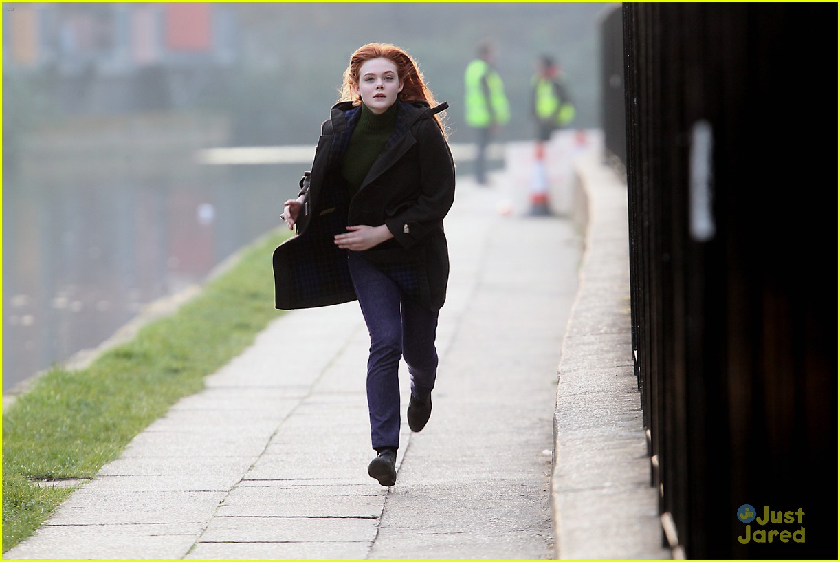 Elle Fanning is a Red Head! 