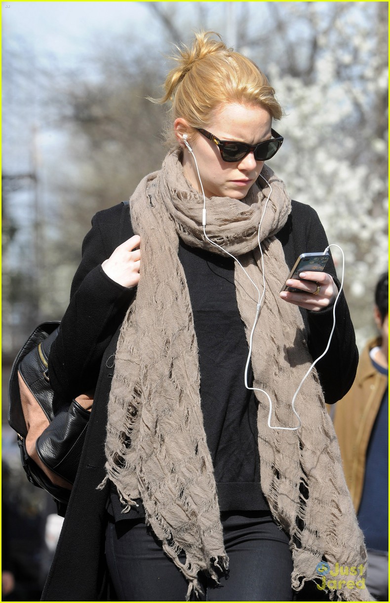 Emma Stone: EIF Revlon Run/Walk-er