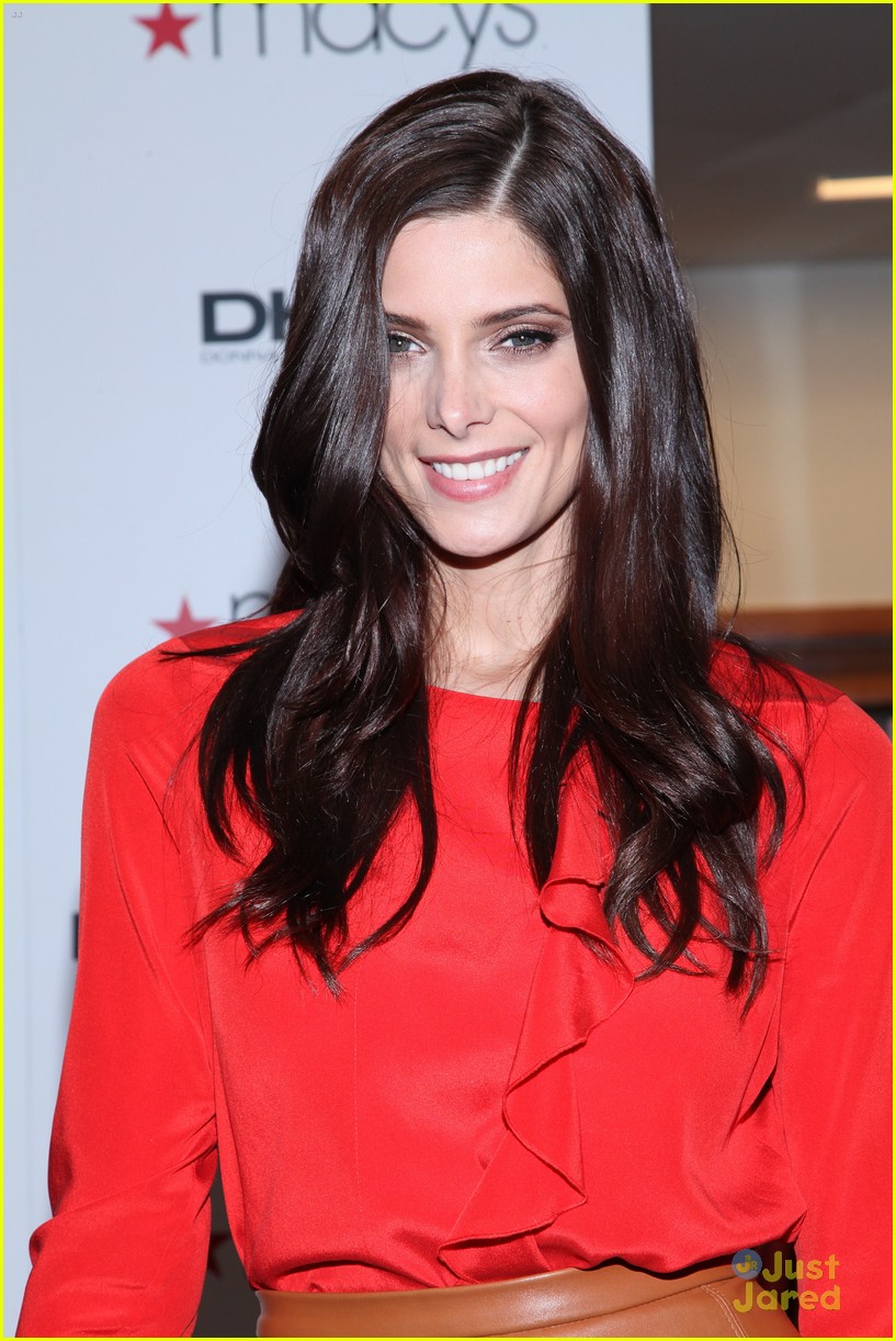 Ashley Greene: Macy's Meet & Greet with DKNY