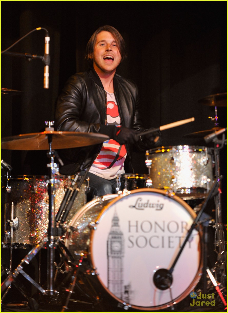 Honor Society are 'Chipwrecked'