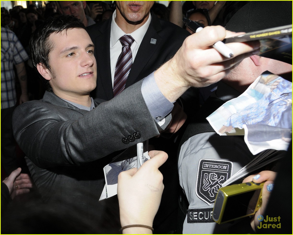 Josh Hutcherson: 'The Hunger Games' Signing with Jennifer Lawrence