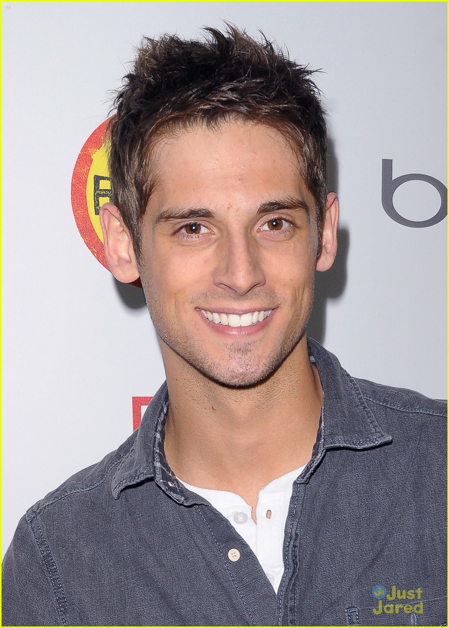 Josie Loren: 'Bully' Premiere with Jean-Luc Bilodeau