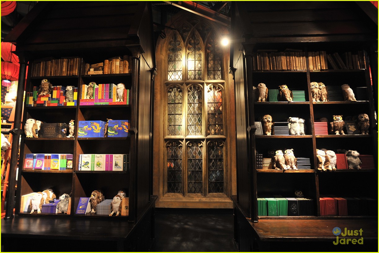 Harry Potter Studio Tour at Leavesden Studios -- Inside Pics!