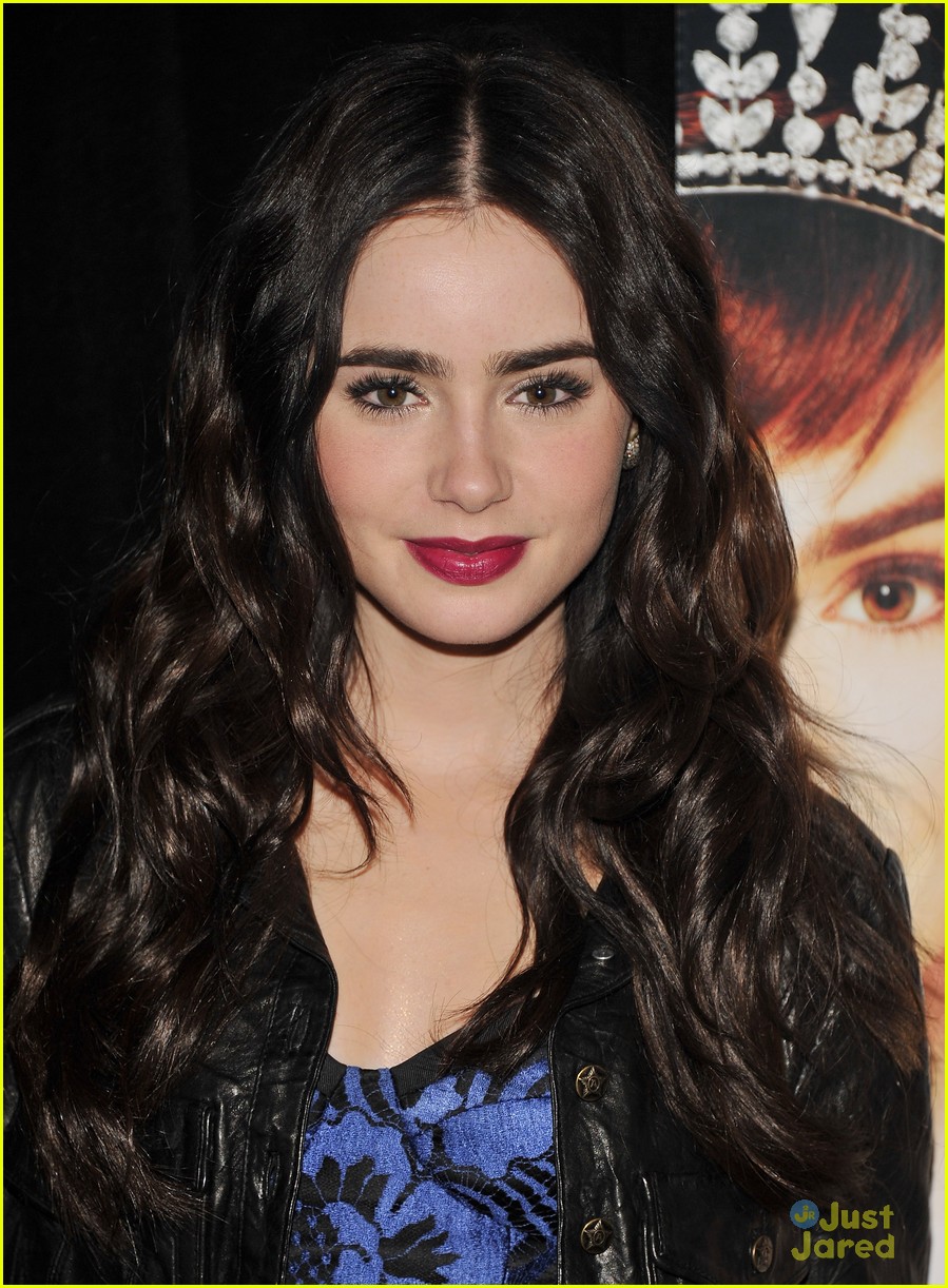 Lily Collins: Jimmy Fallon Visit!