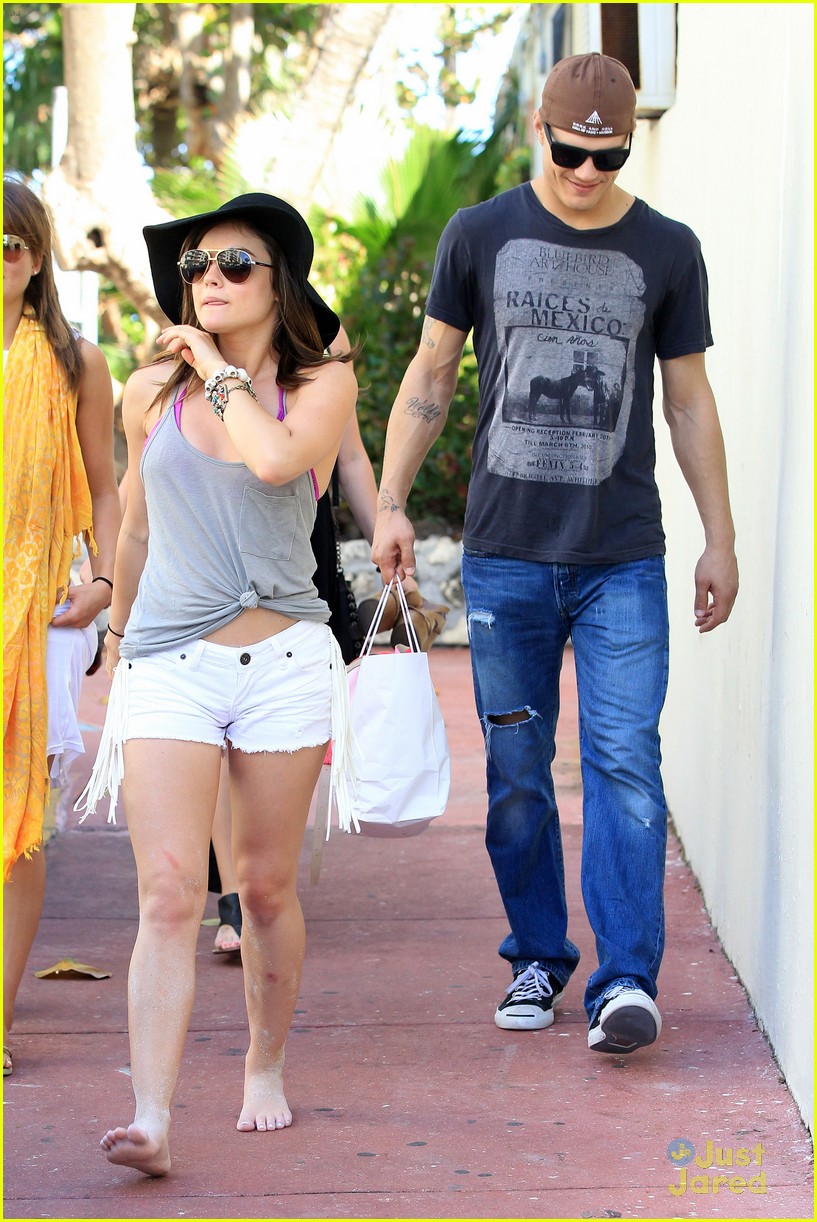 Lucy Hale & Ashley Benson: Bongo On The Beach!