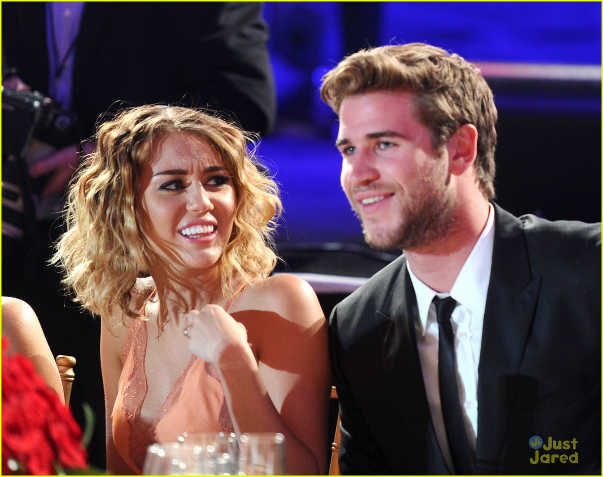Miley Cyrus: Celeb Fight Night with Liam Hemsworth!