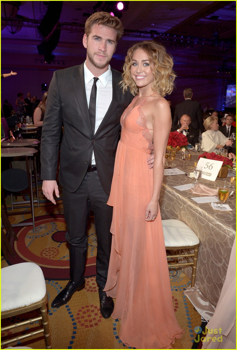 Miley Cyrus: Celeb Fight Night with Liam Hemsworth!