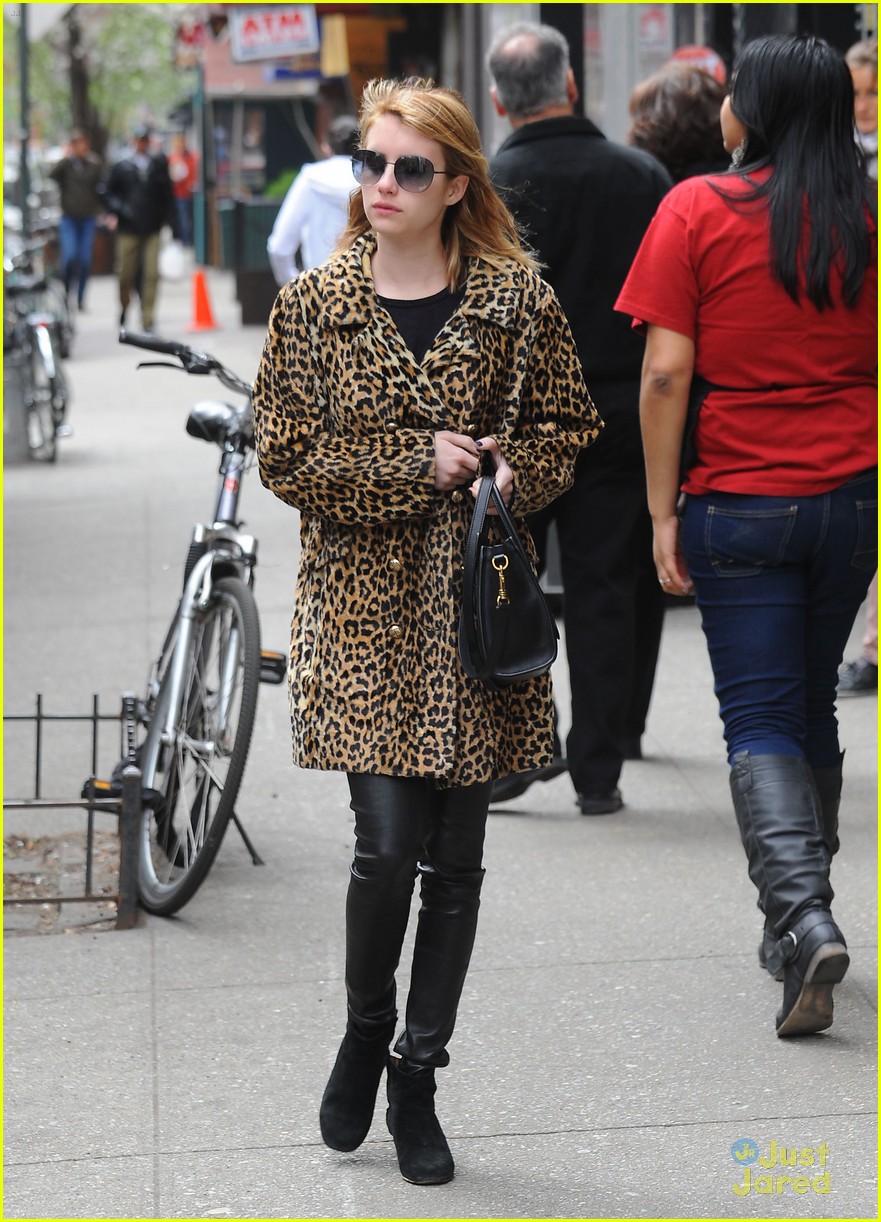 Emma Roberts: 'Pretty Amazing' Contest Video!