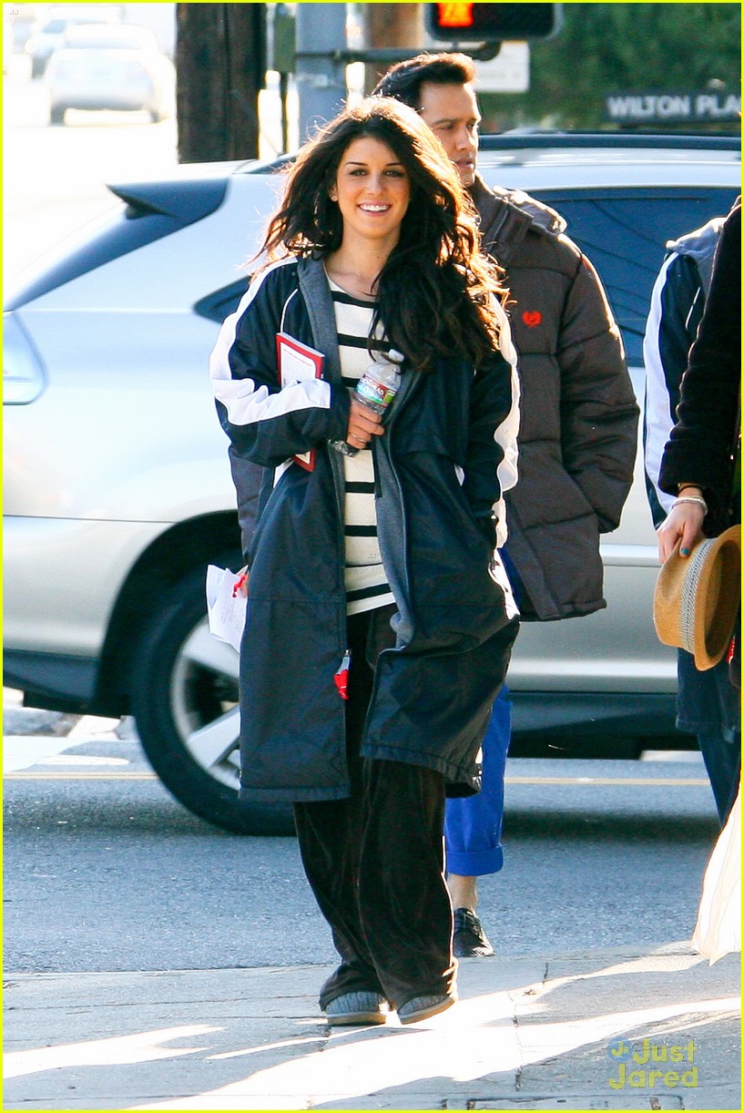 Shenae Grimes & Jessica Lowndes Wrap Up Season 4 of '90210'