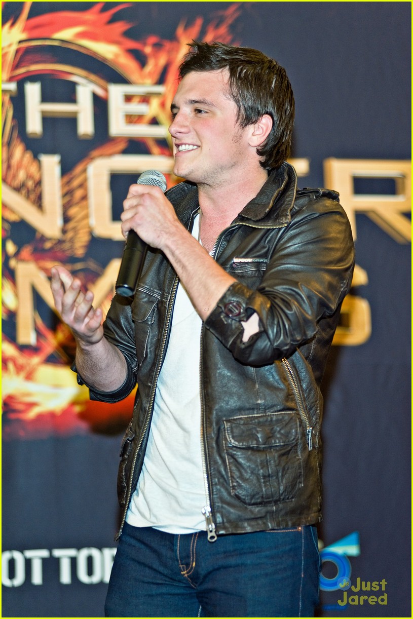 Josh, Jackie & Isabelle: 'The Hunger Games' in Chicago!