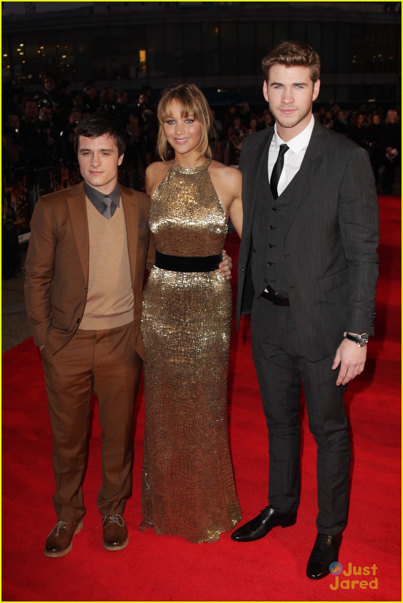 Jennifer Lawrence & Liam Hemsworth: 'The Hunger Games' London Premiere!