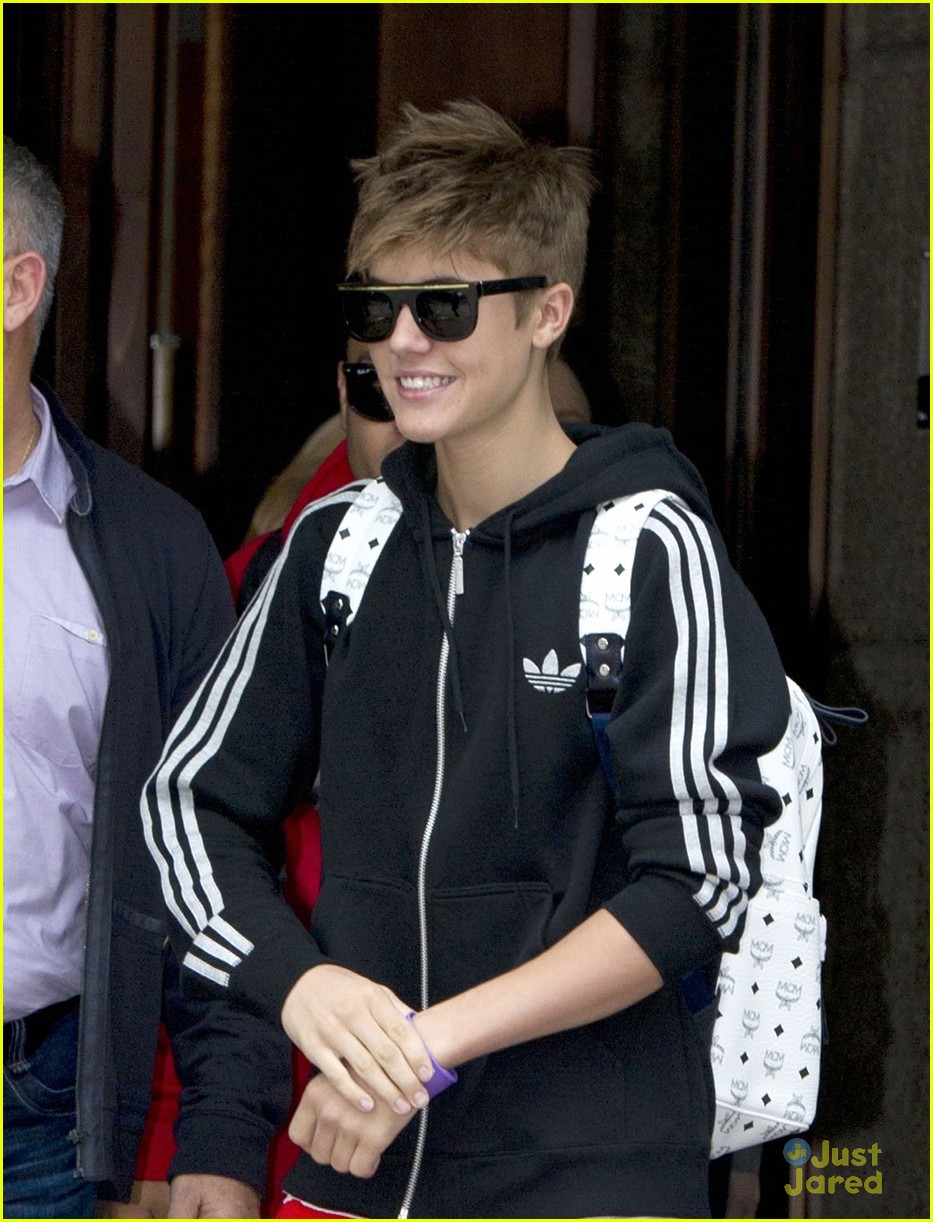 Justin Bieber: Men In Black III Alien!