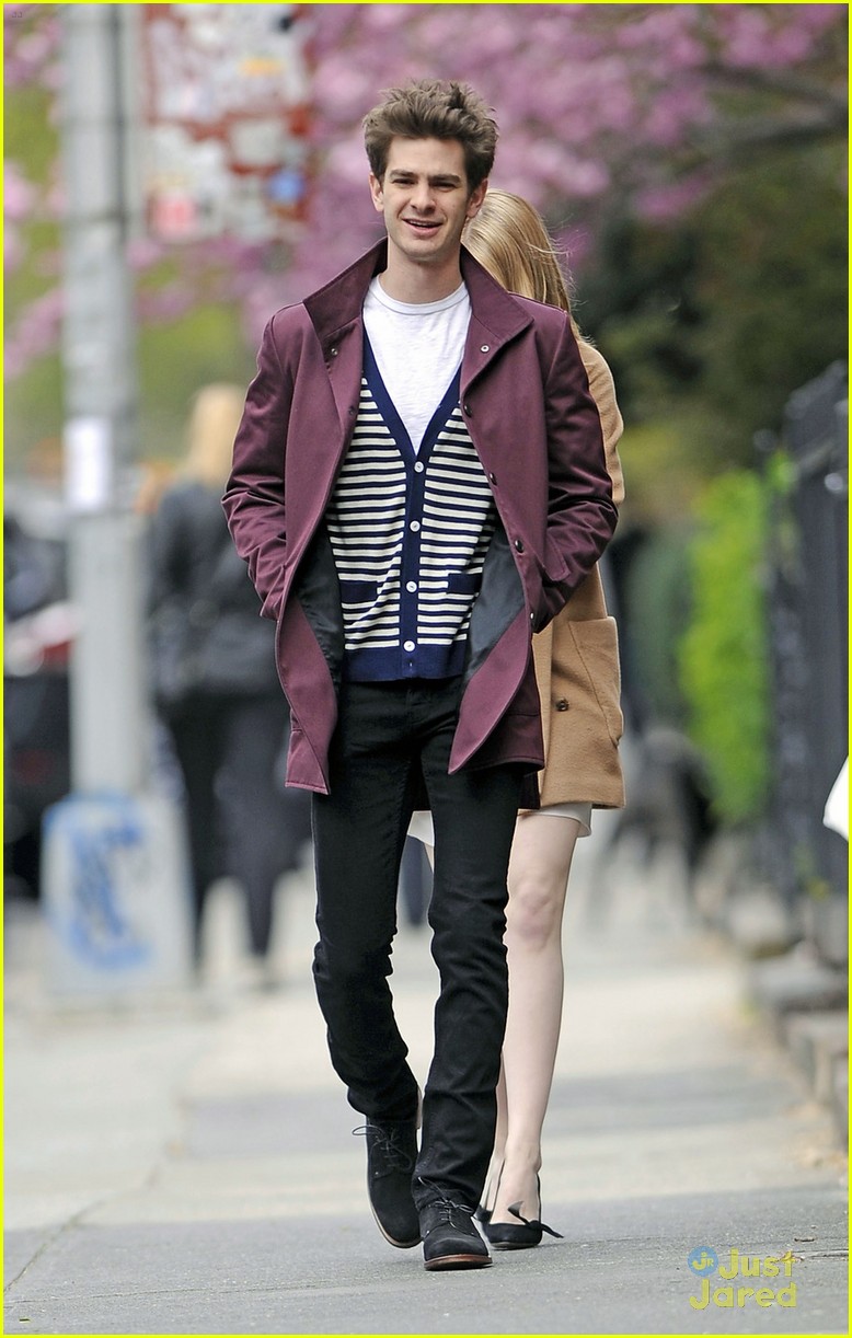 Emma Stone Chats Gwen Stacy in 'Amazing Spider-Man'