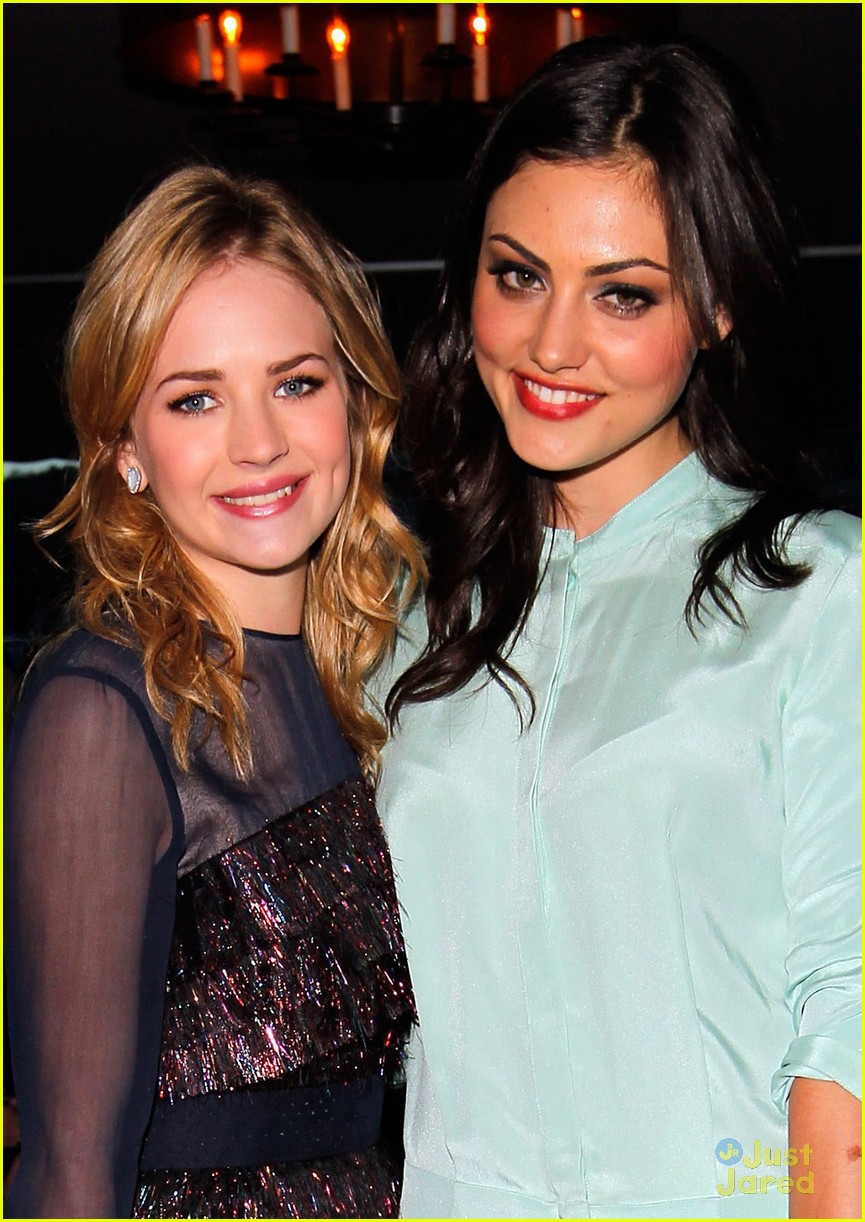 Nina Dobrev & Alice Greczyn: 'Glamour' Book Party!