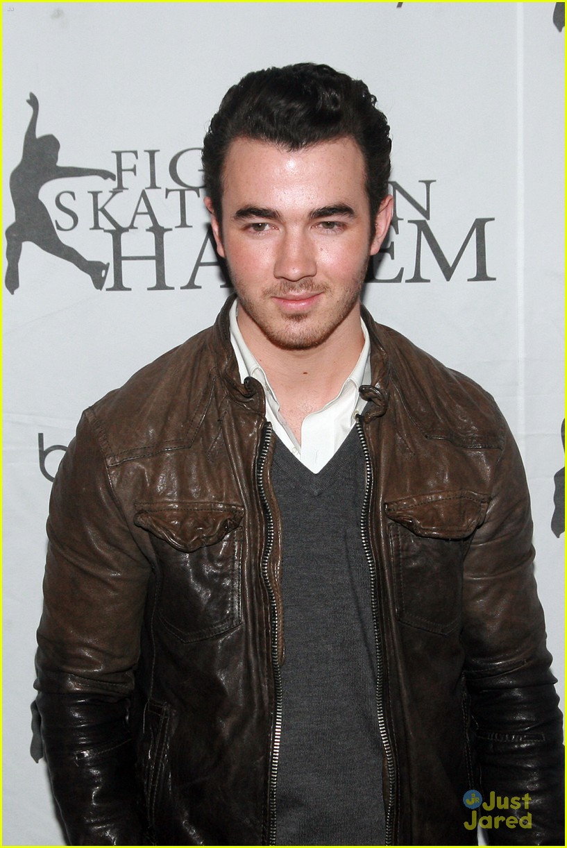Kevin & Danielle Jonas are 'Forgetting The Girl'