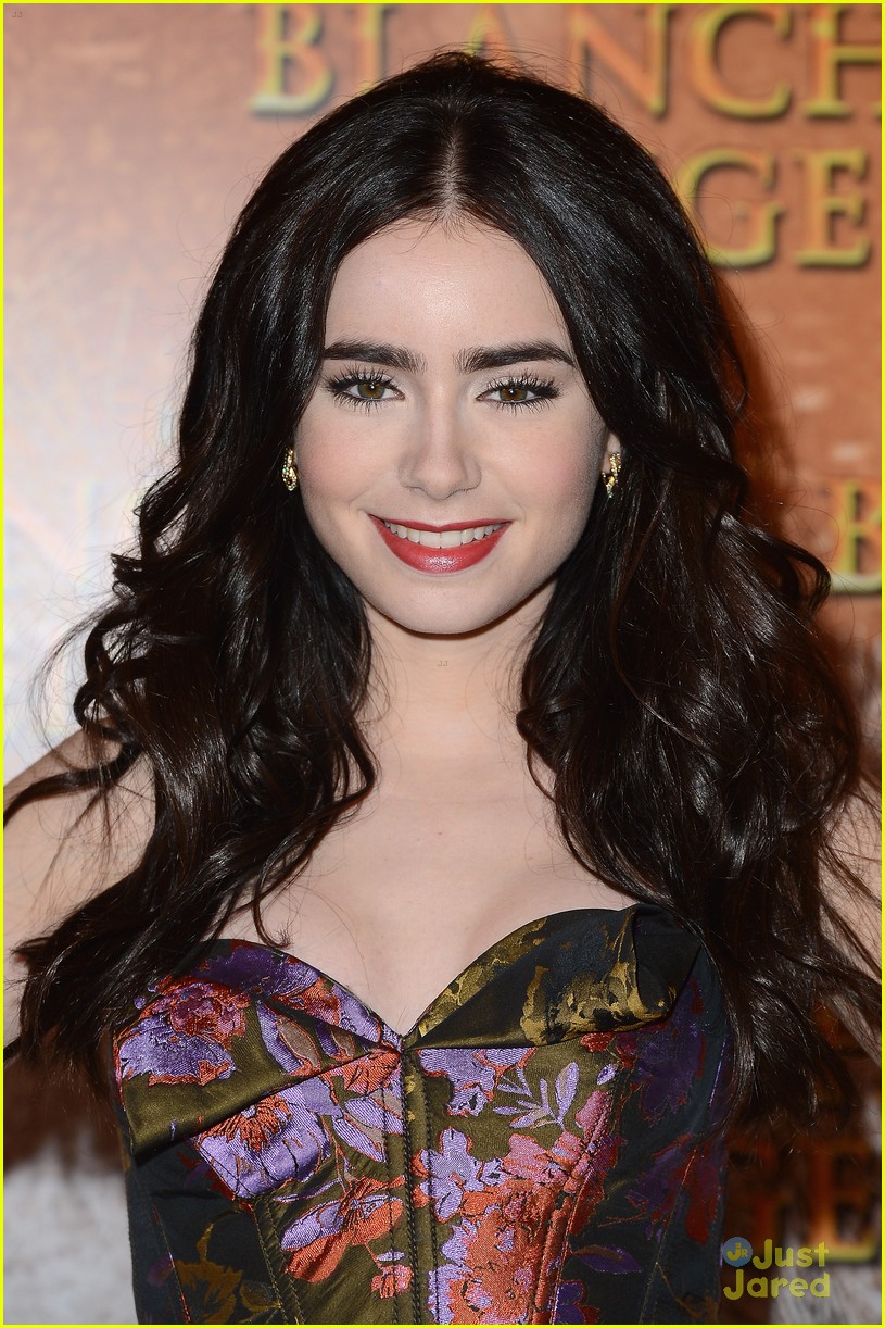 Lily Collins: 'Mirror Mirror' in Paris!