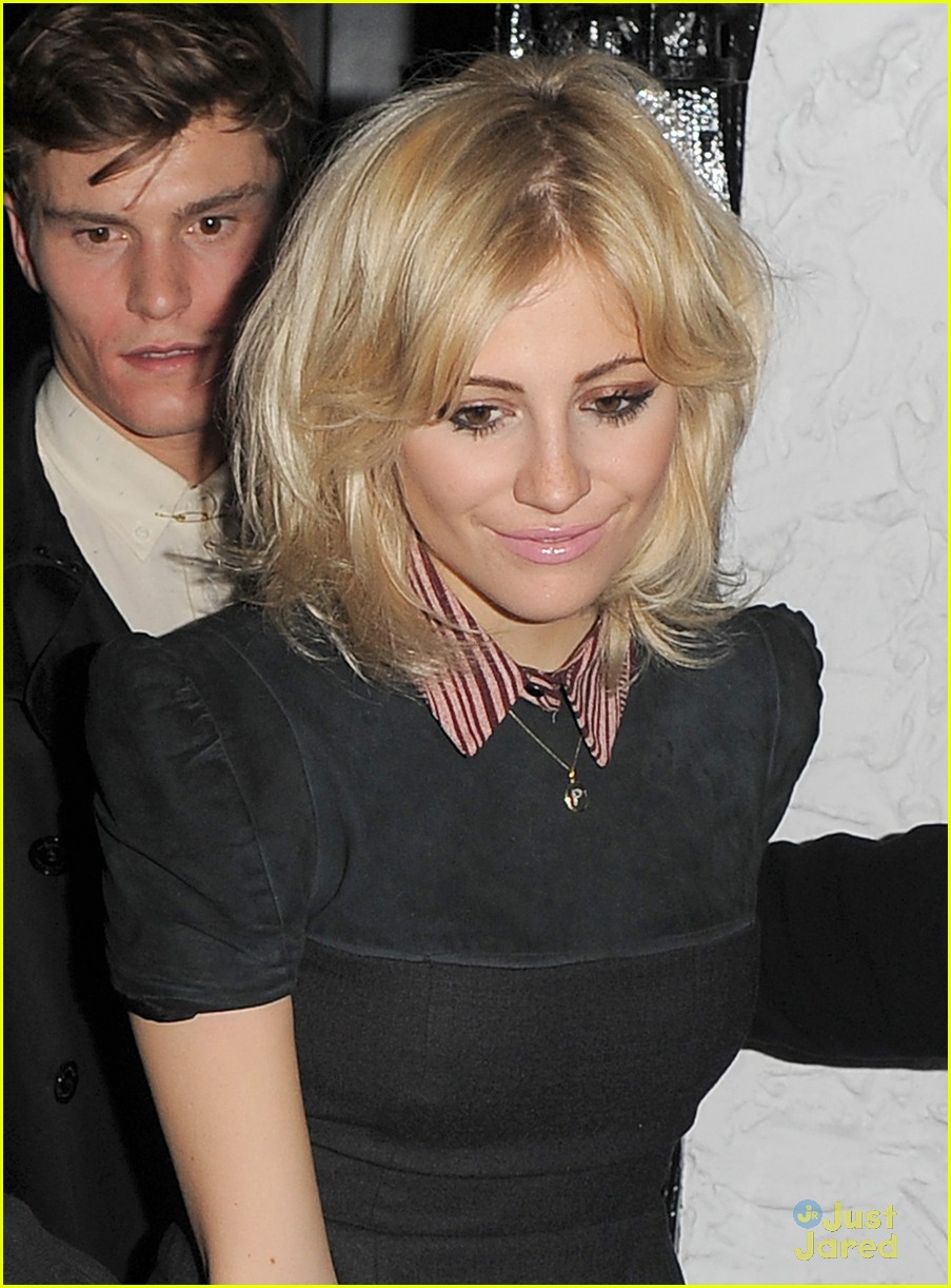 Pixie Lott & Oliver Cheshire: Rose Party Pair