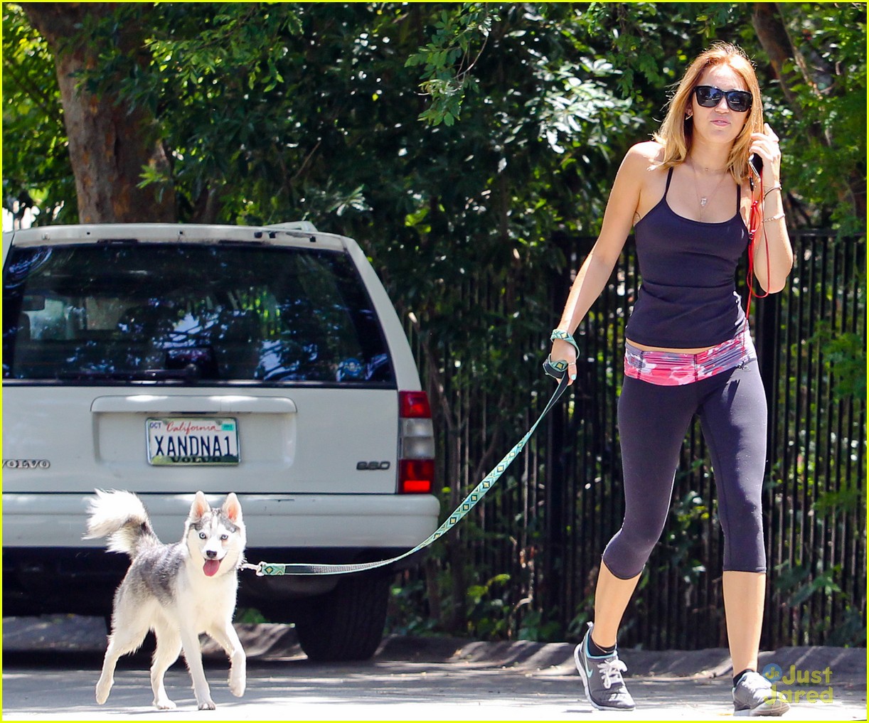 Miley Cyrus' Sunday Walk With Floyd