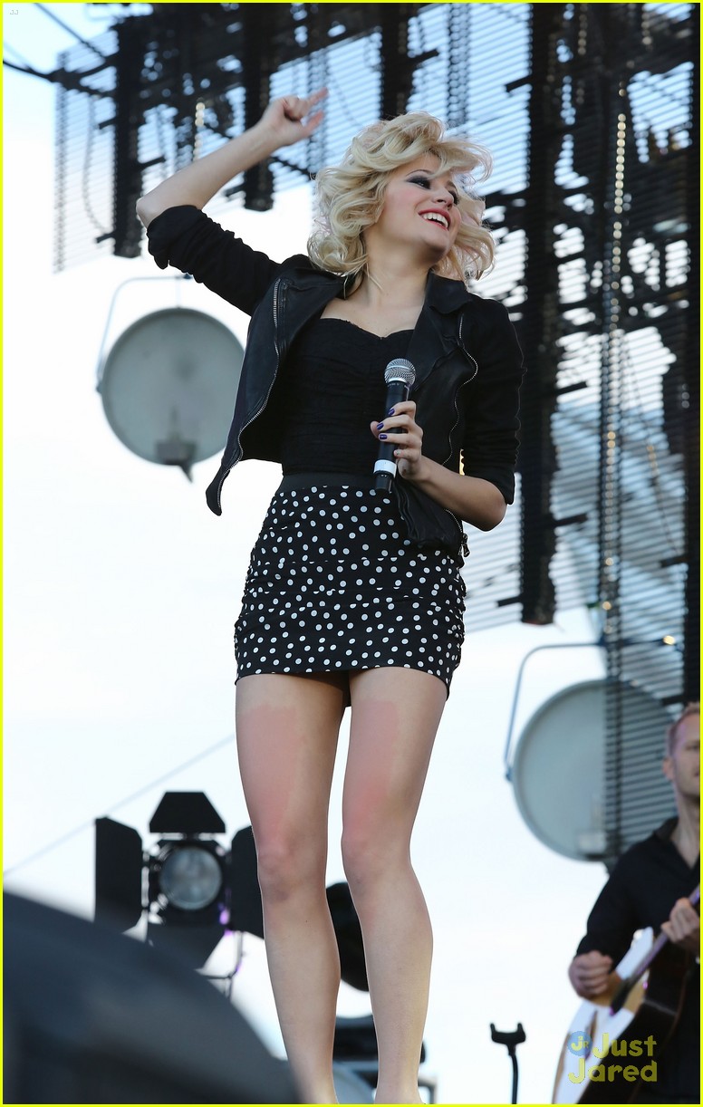 Pixie Lott: Titantic Sounds Concert!