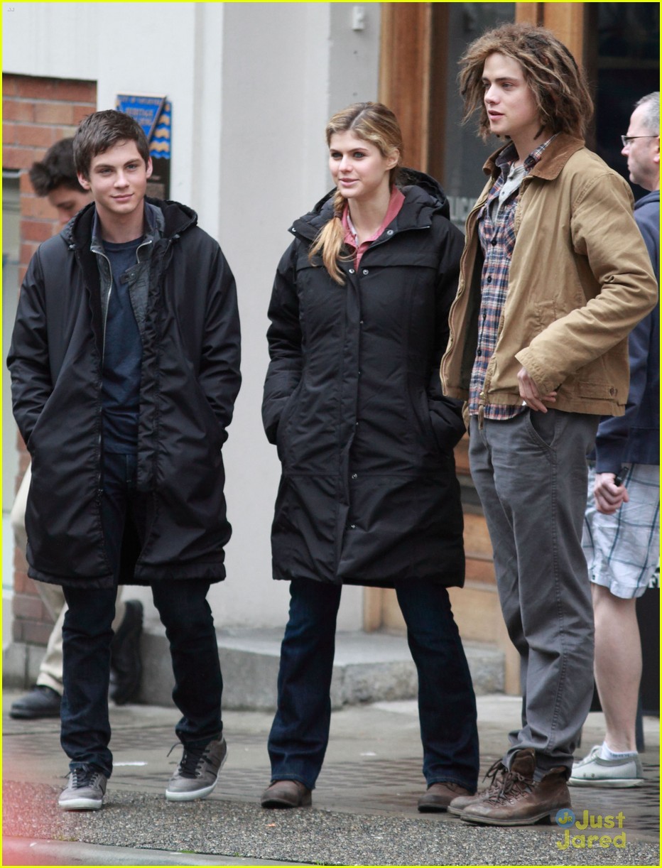 Percy Jackson: Logan Lerman Keeps Filming with Nathan Fillion