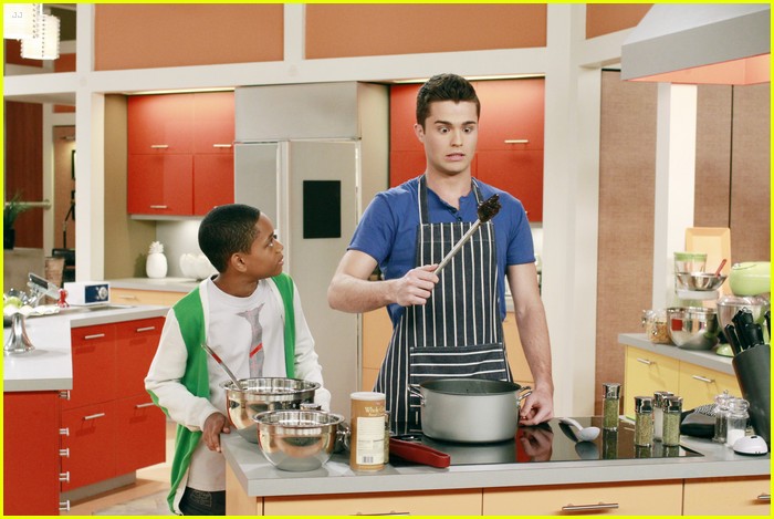 Lab Rats: Exoskeleton Attacks!