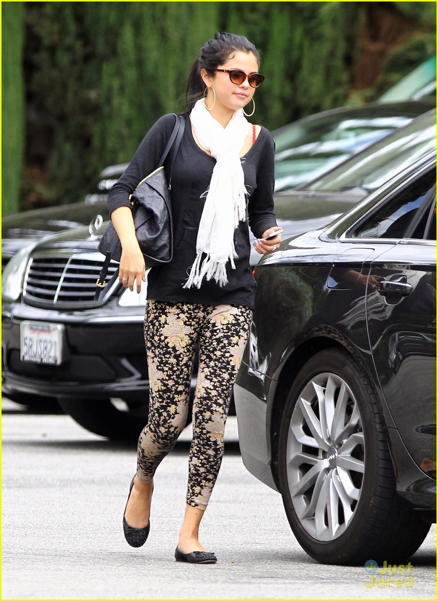 Selena Gomez: 'Completely Honored' About Selena Quintanilla Duet