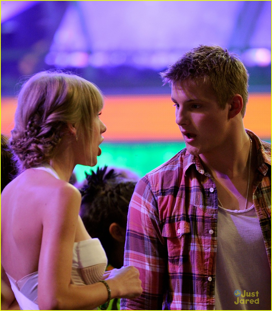 Taylor Swift -- Kids Choice Awards 2012