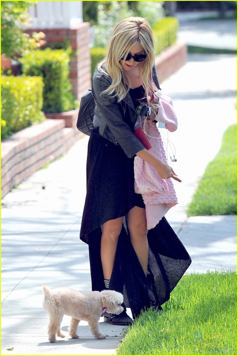 Ashley Tisdale: Op Video Interview!