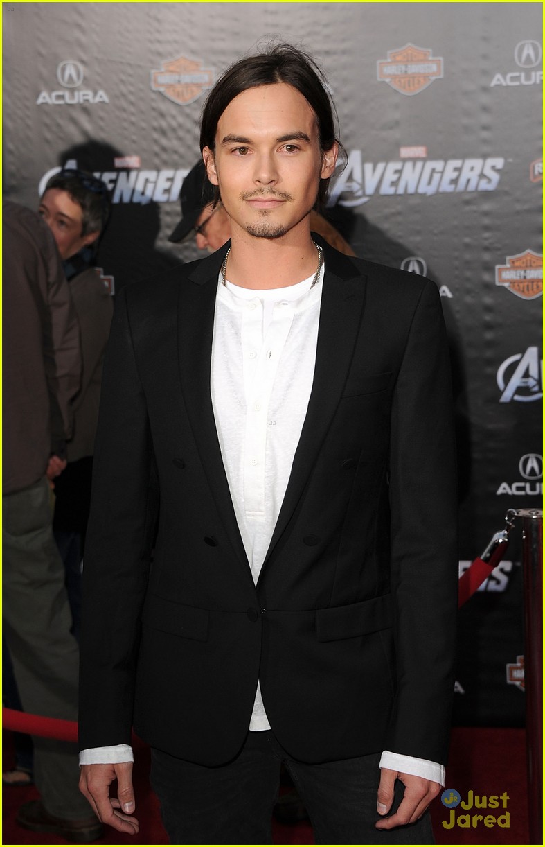 Tyler Blackburn Debuts 'Find A Way' on iTunes!